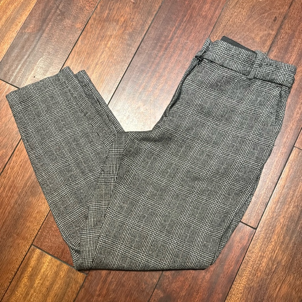 H&M Women’s plaid straight leg trousers, size 10